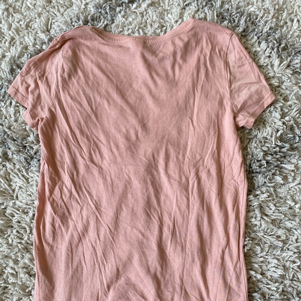 H&M Divided Tee - Picture 4 of 5